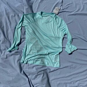 Women’s Baleaf UV protected longsleeve. Size S, baby blue